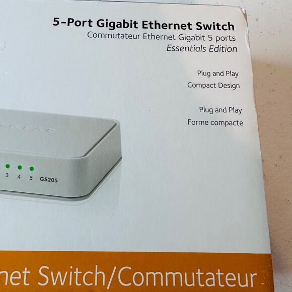 Netgear 5-Port Gigabit Ethernet Switch Plug & Play Home & Office Networking - Picture 8 of 16
